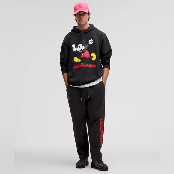 Disney x lululemon
Steady State Pullover Hoodie
Limited-edition style. - Picture 2 of 13